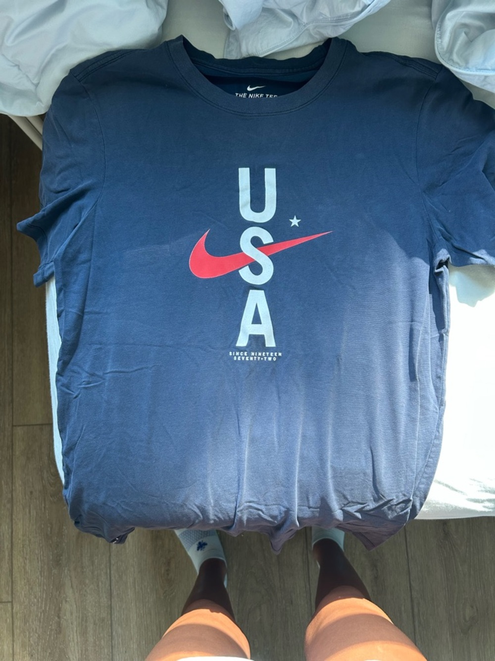 Nike Men's USA Navy Graphic Tee Size Small